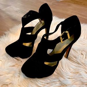 Aldo Black Pumps